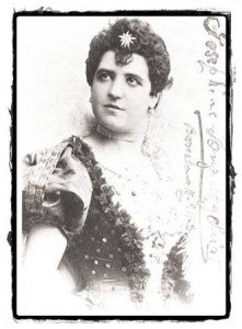 Josefina Huguet, imatge de Viquipèdia